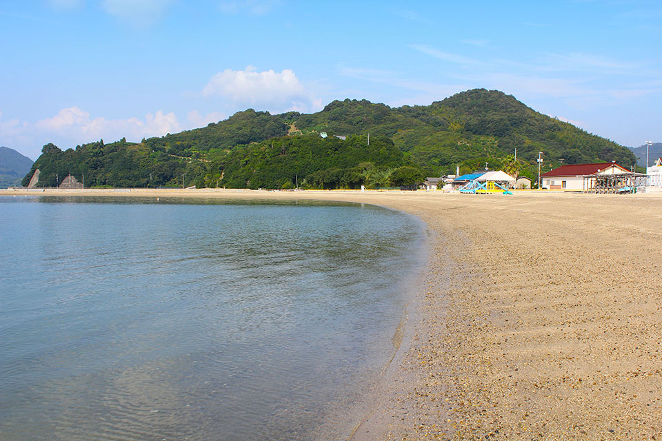 穏やかなな砂浜写真